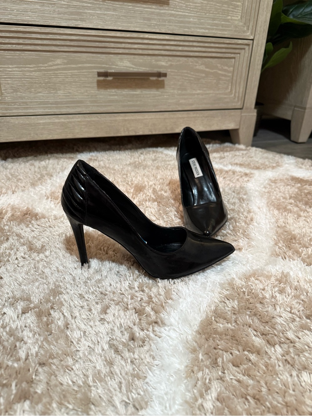 Steve Madden Black Patent Pointed-Toe Stiletto Pumps